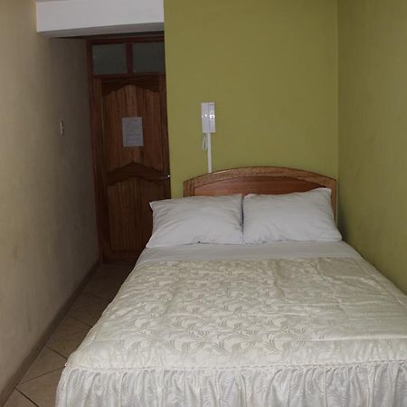 Posada De Percybal Lago Inn 普诺 外观 照片