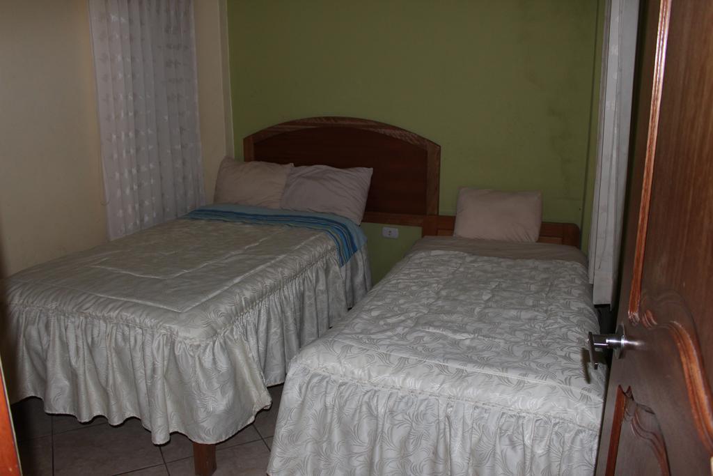 Posada De Percybal Lago Inn 普诺 外观 照片