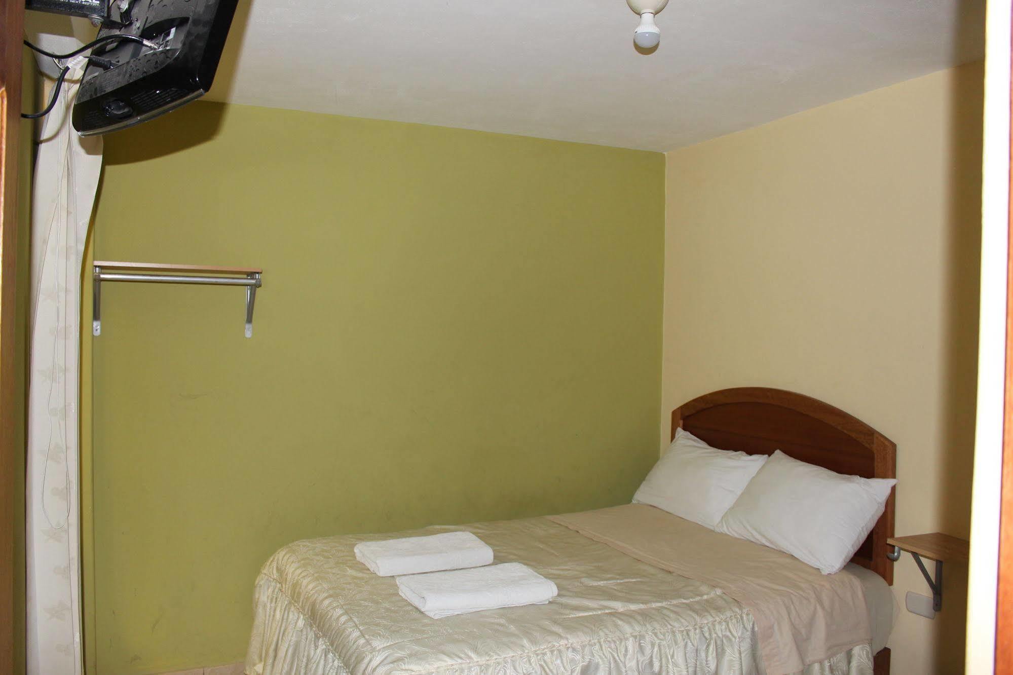 Posada De Percybal Lago Inn 普诺 外观 照片